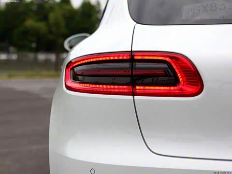 2014�� Macan Turbo 3.6T