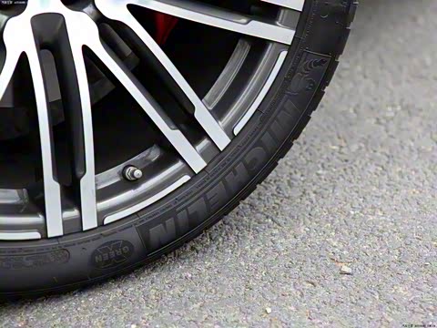 2014�� Macan Turbo 3.6T