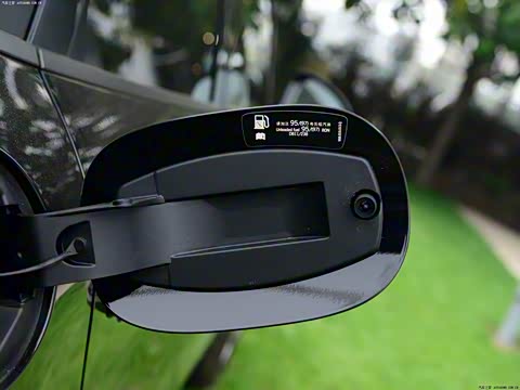 2014�� Macan 2.0T