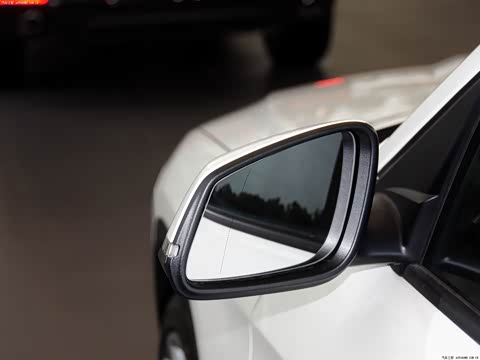 2014�� sDrive20i �˶������װ