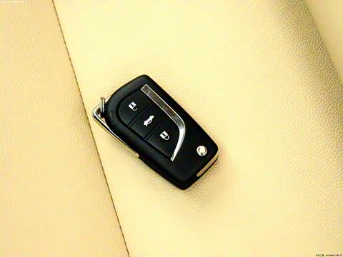 2014�� 1.6L �ֶ�GL-i��Ƥ��