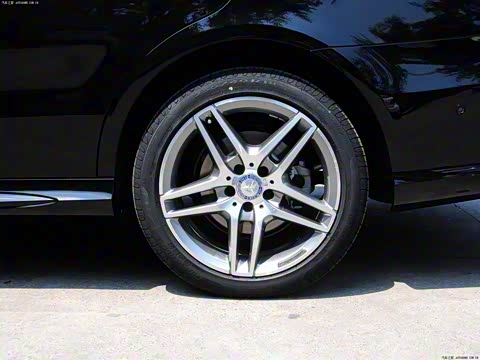 2015�� E 320 L �˶���