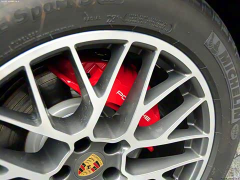 2014�� Macan Turbo 3.6T