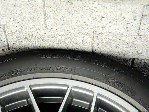 2014�� Macan Turbo 3.6T