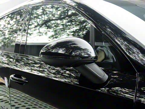 2014�� Macan Turbo 3.6T