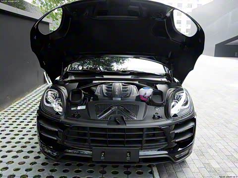 2014�� Macan Turbo 3.6T