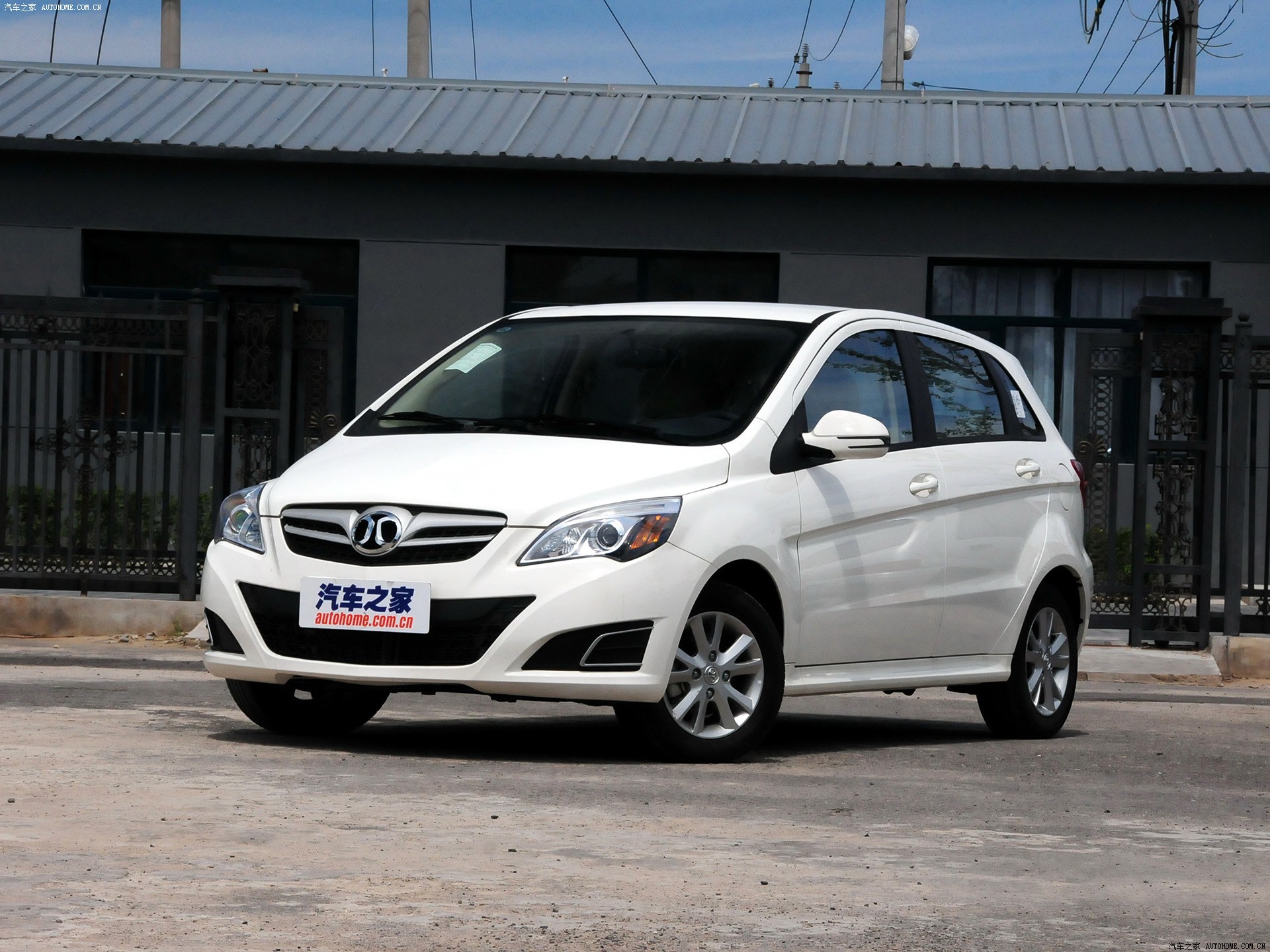 车型详解口碑报价图片实拍参数配置车系首页北京汽车-北京汽车e系列