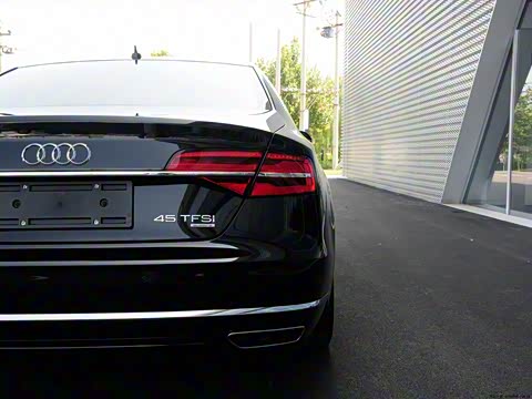 2014�� A8L 45 TFSI quattro������