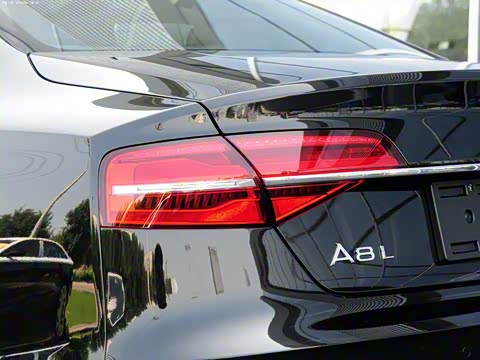 2014�� A8L 45 TFSI quattro������