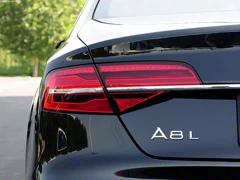 2014�� A8L 45 TFSI quattro������