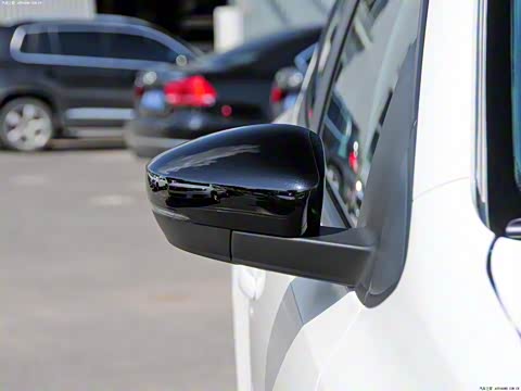 2014�� 1.6L �Զ�30��������