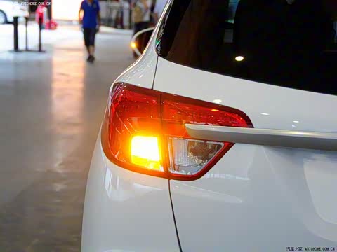 2014�� 28T ����ȫ���˶��콢��