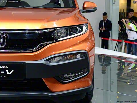 2015�� 1.8L VTi CVT������