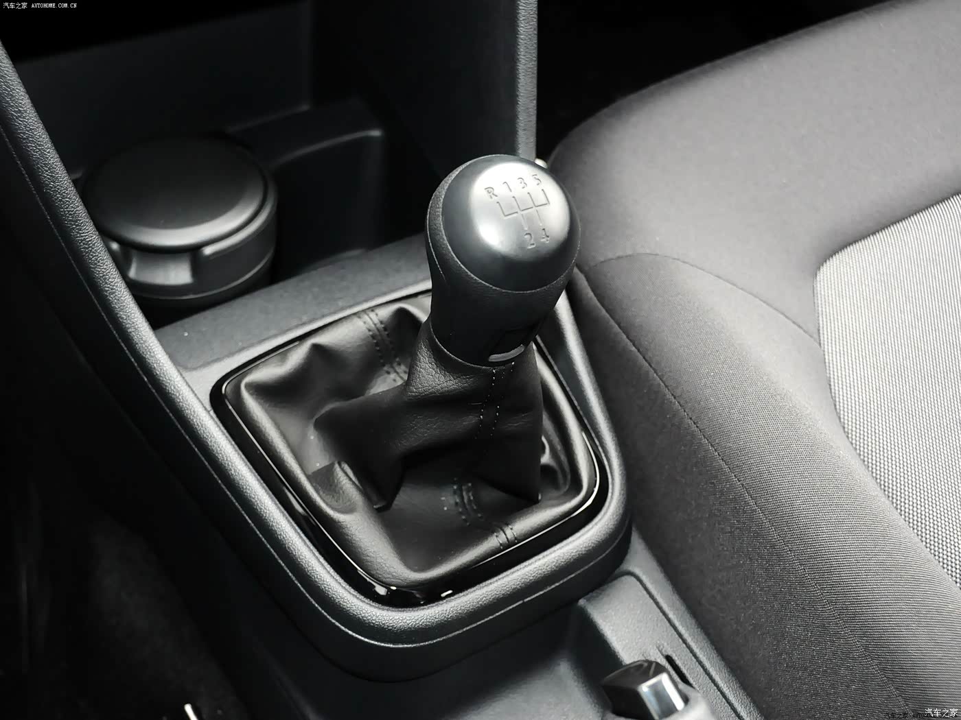 2015款 1.4l 手动时尚型