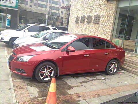 2013�� 1.6L SE MT