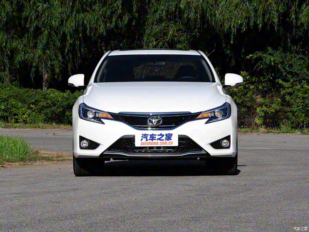 一汽丰田 锐志 2013款 2.5v 尊锐版