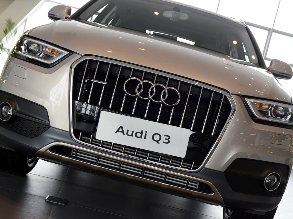 奥迪(进口) 奥迪q3(进口) 2015款 40 tfsi quattro 越野型