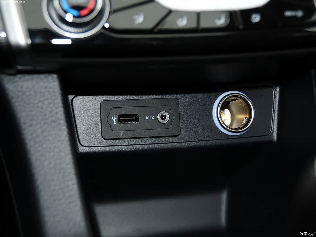 2015款 1.5l 手动旗舰型