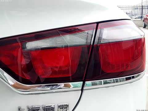 2015�� 1.5L �ֶ���Ӣ��