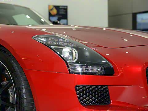 2013�� SLS AMG 45�����й�������