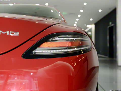 2013�� SLS AMG 45�����й�������