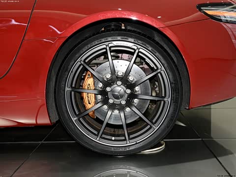 2013�� SLS AMG 45�����й�������