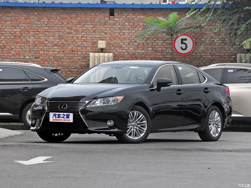 雷克萨斯es 2014款 350 尊贵版 2678448图片_雷克萨斯_汽车图库_汽车