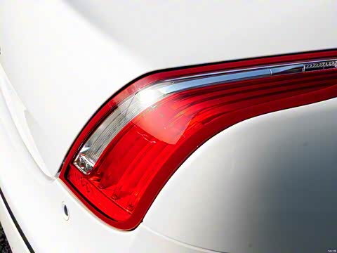 2015�� XJL 2.0T �������������