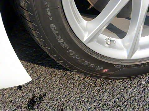 2015�� XJL 2.0T �������������