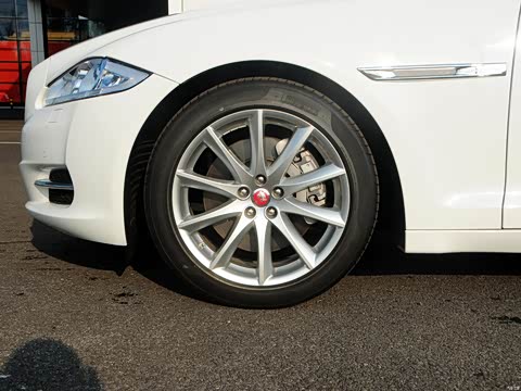 2015�� XJL 2.0T �������������