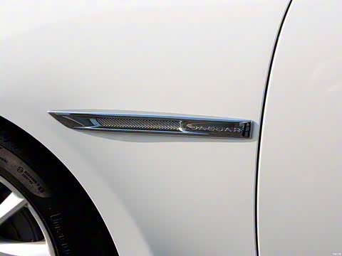 2015�� XJL 2.0T �������������