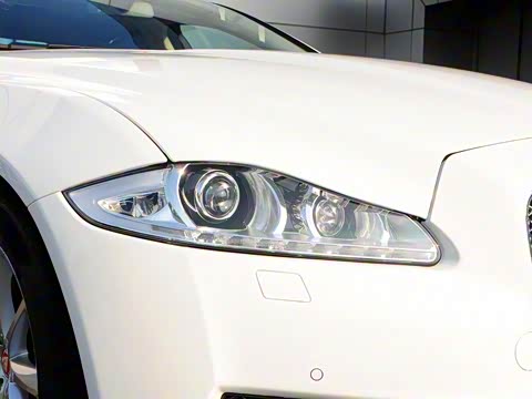 2015�� XJL 2.0T �������������