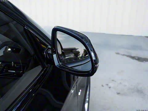 2014�� xDrive28i M�˶���