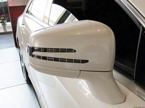 2013�� AMG CLS 63