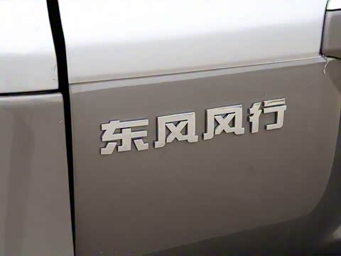 2012�� M5 Q3 2.0L 7�������׼��