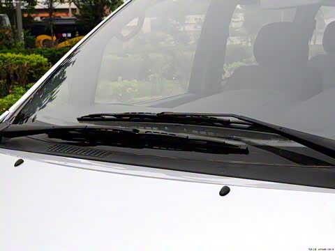 2012�� M5 Q3 2.0L 7�������׼��