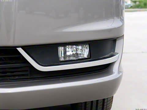 2012�� M5 Q3 2.0L 7�������׼��