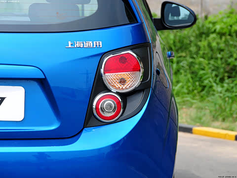 2011�� ���� 1.6L AT SX