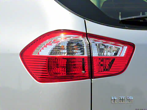 2011�� 2.0L �ֶ������