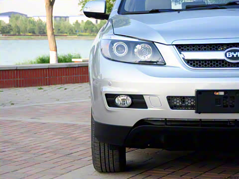 2011�� 2.0L �ֶ������