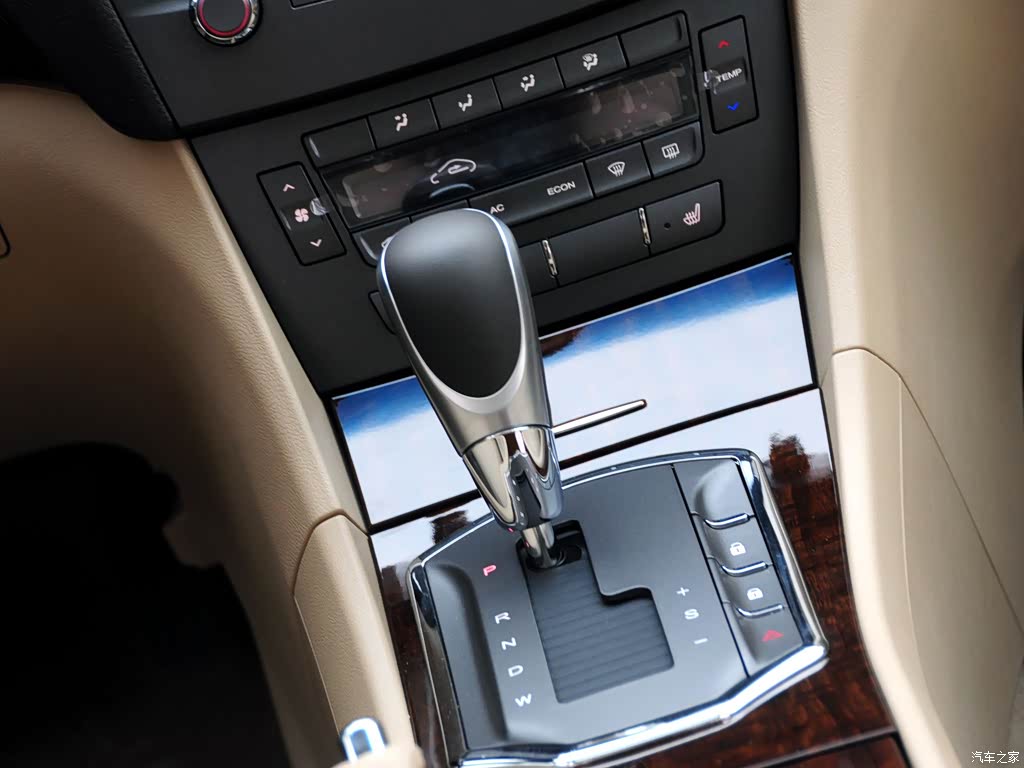 上汽集团 荣威750 2011款 1.8t 750s 迅雅版at