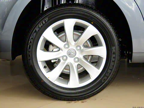 2011�� ���� 1.6L �Զ��ھ���