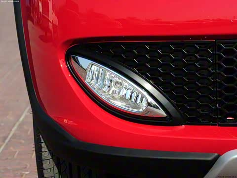 2011�� CROSS 1.5L AMT