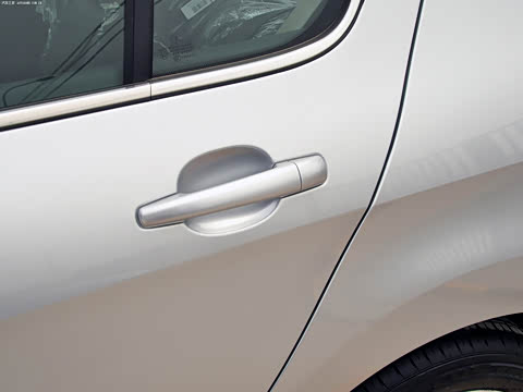 2011�� 2.0L �Զ����ʰ�