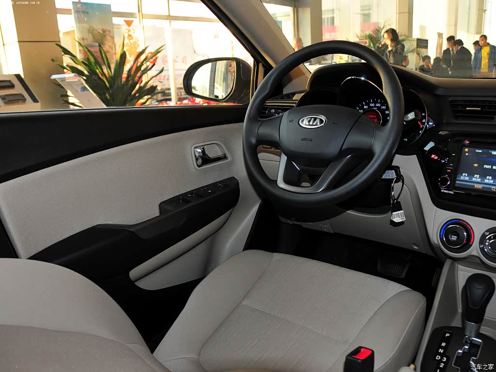 起亚k2 2011款 三厢 1.