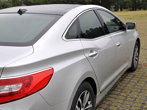 2011�� 2.4L �콢��