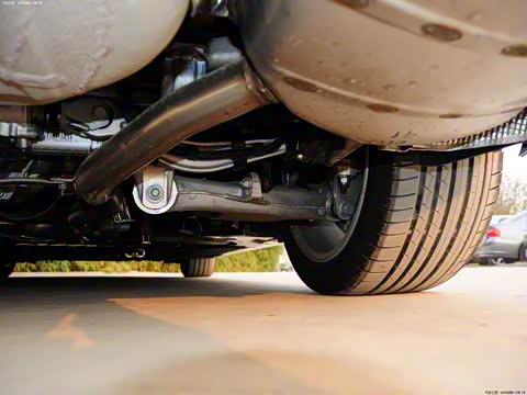 2012�� 640i˫�Ž��ܳ�