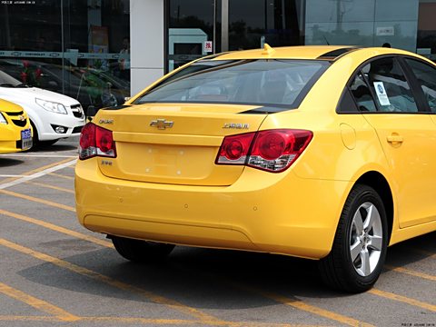 2011 1.6L SE AT νհ