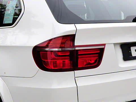 2011�� xDrive35i M�˶���