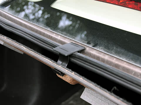 2011�� 1.5L �ֶ���Ӣ��